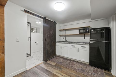 Tiny photo for 1540 Pacific Terrace, Klamath Falls, OR 97601 (MLS # 220217469)