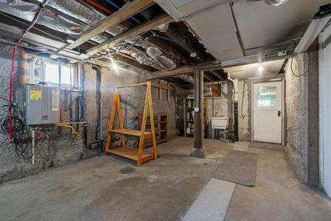 Tiny photo for 1540 Pacific Terrace, Klamath Falls, OR 97601 (MLS # 220217469)