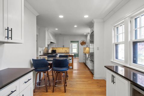 Tiny photo for 1540 Pacific Terrace, Klamath Falls, OR 97601 (MLS # 220217469)