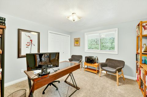 Tiny photo for 1230 Westmont Drive, Jacksonville, OR 97530 (MLS # 220219949)