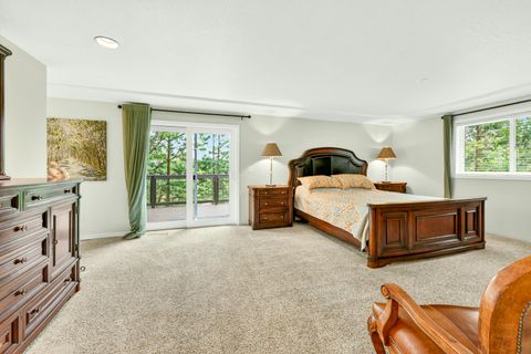 Tiny photo for 1230 Westmont Drive, Jacksonville, OR 97530 (MLS # 220219949)