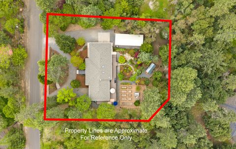 Tiny photo for 1230 Westmont Drive, Jacksonville, OR 97530 (MLS # 220219949)