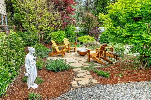 Tiny photo for 1230 Westmont Drive, Jacksonville, OR 97530 (MLS # 220219949)