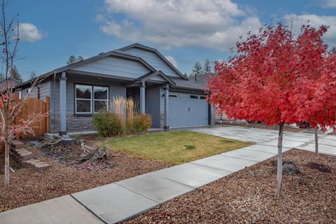 Tiny photo for 61366 SE Preston Street, Bend, OR 97702 (MLS # 220211528)