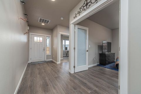 Tiny photo for 61366 SE Preston Street, Bend, OR 97702 (MLS # 220211528)