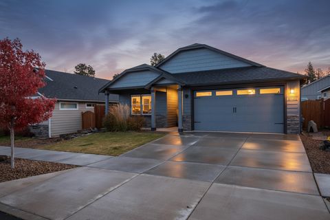 Tiny photo for 61366 SE Preston Street, Bend, OR 97702 (MLS # 220211528)
