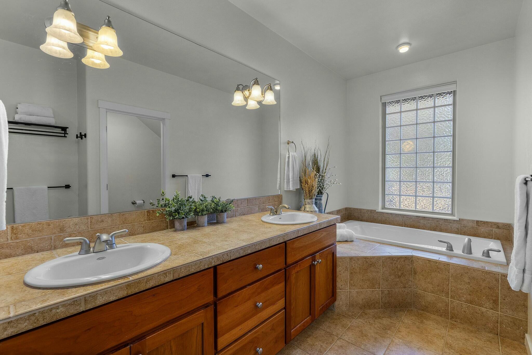 Eagle Crest - Residential