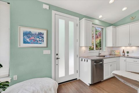 Tiny photo for 106 Dunn Circle, Ashland, OR 97520 (MLS # 220222661)