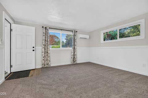 Tiny photo for 1409 Florence Lane, Grants Pass, OR 97527 (MLS # 220227483)
