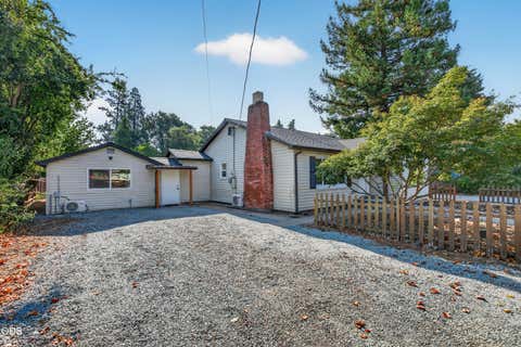 Tiny photo for 1409 Florence Lane, Grants Pass, OR 97527 (MLS # 220227483)