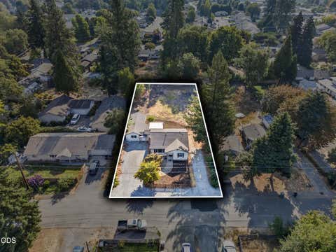 Tiny photo for 1409 Florence Lane, Grants Pass, OR 97527 (MLS # 220227483)