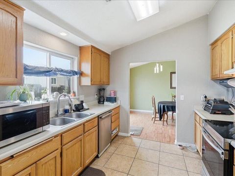 Tiny photo for 8022 Thunderhead Avenue, White City, OR 97503 (MLS # 220217152)