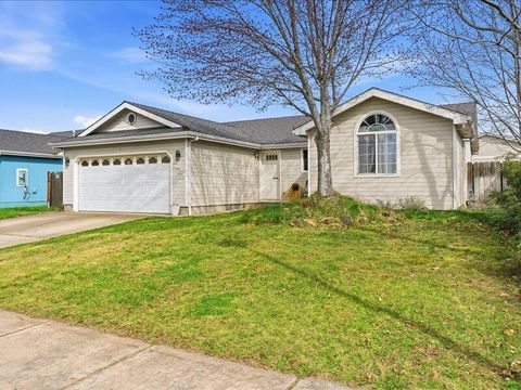 Tiny photo for 8022 Thunderhead Avenue, White City, OR 97503 (MLS # 220217152)