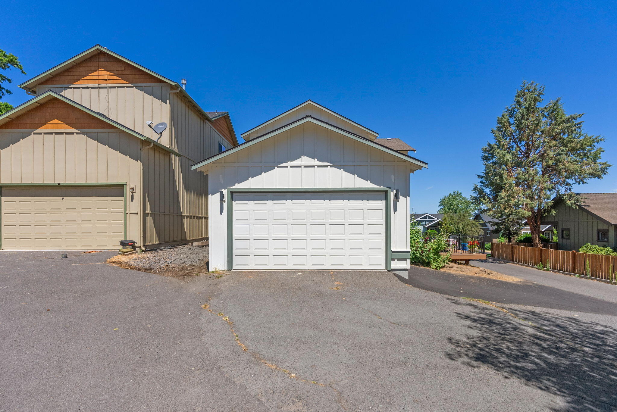 Ridgepointe - Residential