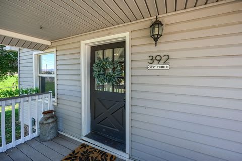 Tiny photo for 392 Del Fatti Lane, Klamath Falls, OR 97603 (MLS # 220212481)