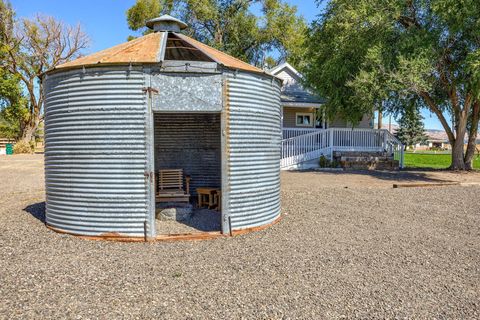 Tiny photo for 392 Del Fatti Lane, Klamath Falls, OR 97603 (MLS # 220212481)