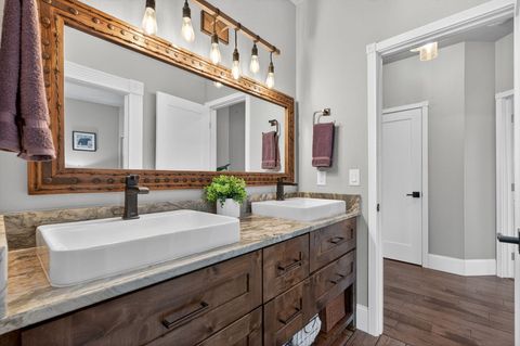 Tiny photo for 8081 SW Paious Drive, Culver, OR 97734 (MLS # 220215737)