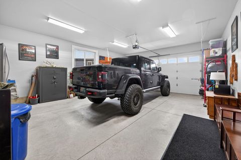 Tiny photo for 8081 SW Paious Drive, Culver, OR 97734 (MLS # 220215737)