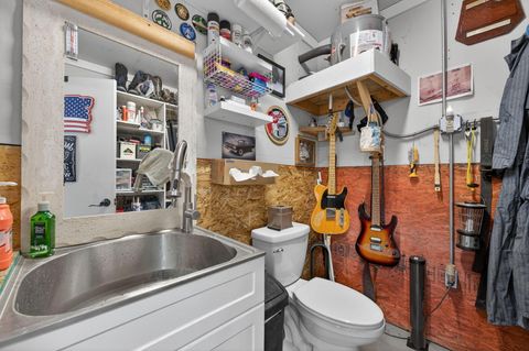 Tiny photo for 8081 SW Paious Drive, Culver, OR 97734 (MLS # 220215737)