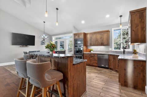 Tiny photo for 8081 SW Paious Drive, Culver, OR 97734 (MLS # 220215737)