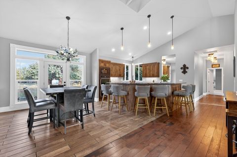 Tiny photo for 8081 SW Paious Drive, Culver, OR 97734 (MLS # 220215737)