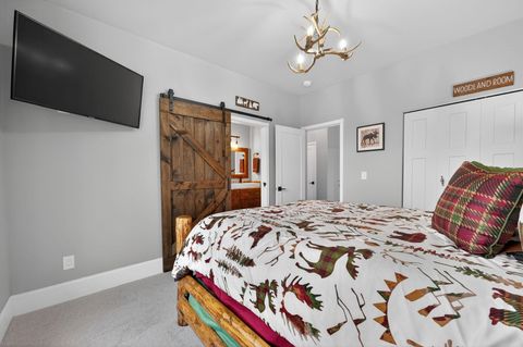 Tiny photo for 8081 SW Paious Drive, Culver, OR 97734 (MLS # 220215737)