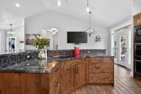 Tiny photo for 8081 SW Paious Drive, Culver, OR 97734 (MLS # 220215737)