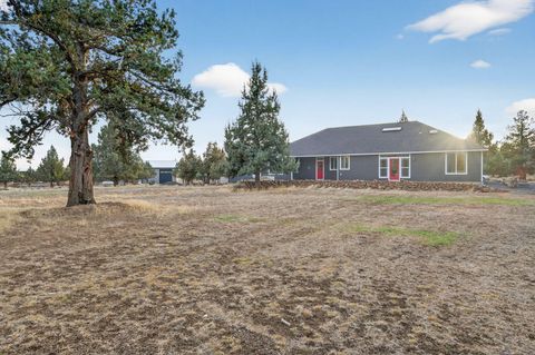 Tiny photo for 8081 SW Paious Drive, Culver, OR 97734 (MLS # 220215737)