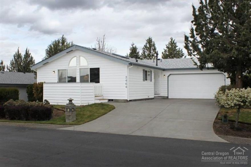 Gated community close to medical facilities, shopping & parks. Neighborhood offers a pool, sports court & RV storage. Incredible mountain views, vaulted ceilings, skylights & fireplace. Kitchen is open & spacious with lots of cabinets & storage, 2 nicely sized bedrooms & large bathrooms. New roof 2014, new exterior paint 2014. Must See!