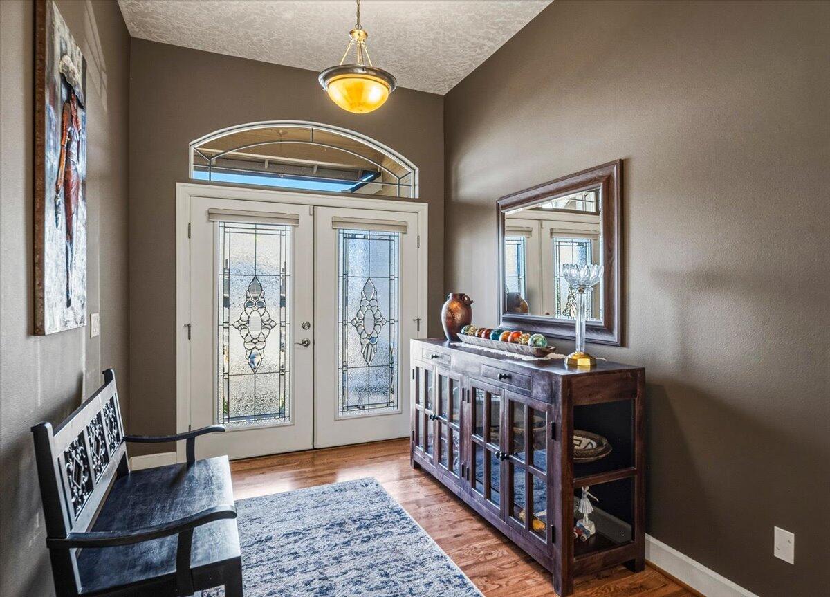 4010 SW Majestic Avenue