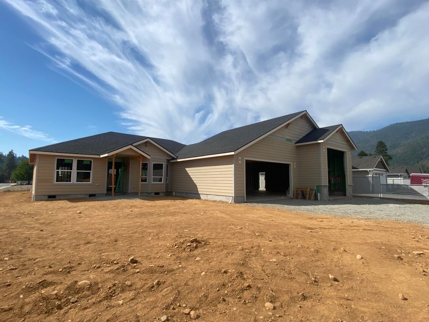New Construction has started on 103 Cabernet Circle! 1773sqft Floor plan is on a full 1/4 acre corner lot.  This home will feature an all inclusive attached 2 car garage with an attached RV parking garage, with nearly 1000sqft of Garage Space.  The RV garage will have a 12' x12' door.  Builder choice finishes with all hardwood cabinets and water resistant flooring.  3 bedroom 2 bath split floor plan, covered patio, vaulted ceilings, kitchen pantry, walk in closets and so much more coming to this brand new home.  This home is located in an area of new construction and newer homes.  It makes for a nice community and beautiful views of the nearby mountains.