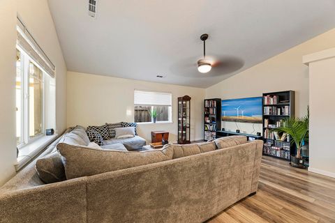 Tiny photo for 7890 27th Street, White City, OR 97503 (MLS # 220213991)