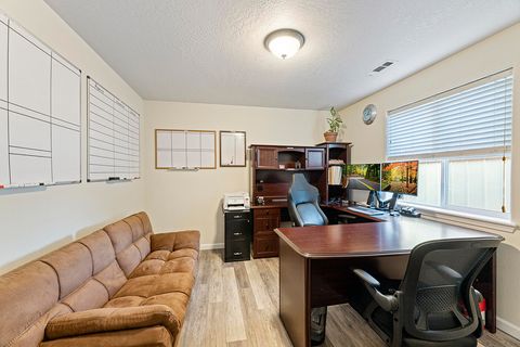 Tiny photo for 7890 27th Street, White City, OR 97503 (MLS # 220213991)