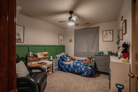 Tiny photo for 436 Vick Lane, Medford, OR 97501 (MLS # 220217409)