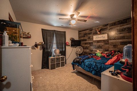 Tiny photo for 436 Vick Lane, Medford, OR 97501 (MLS # 220217409)