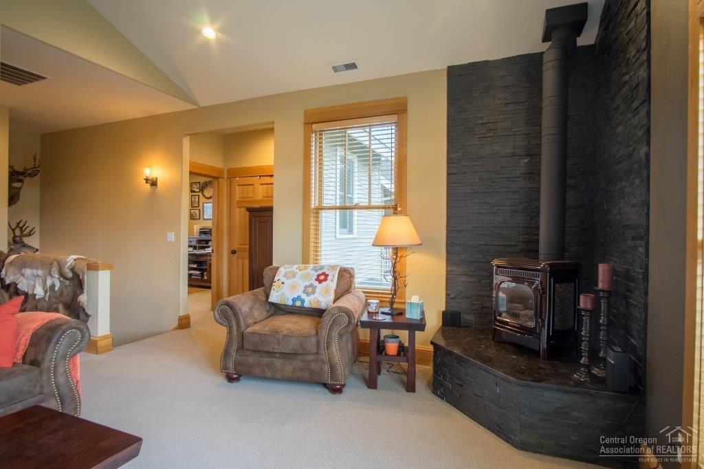 Pine Meadow Vill - Residential