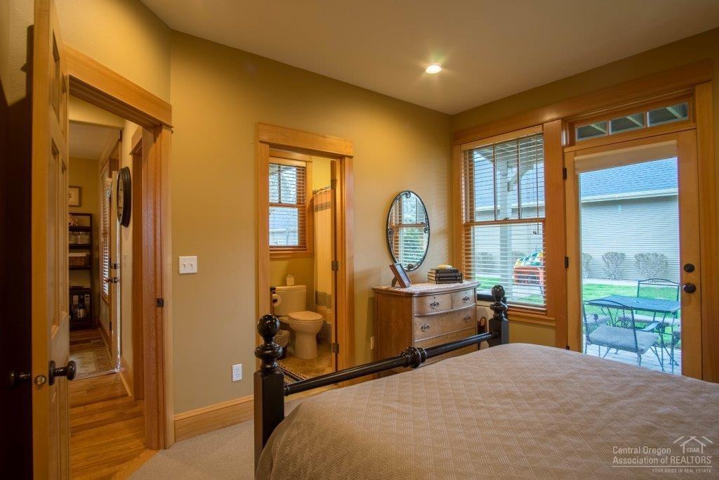 Pine Meadow Vill - Residential