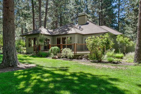 Tiny photo for 60730 Breckenridge Street, Bend, OR 97702 (MLS # 220219674)