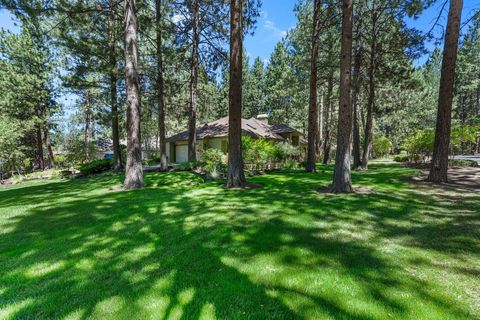 Tiny photo for 60730 Breckenridge Street, Bend, OR 97702 (MLS # 220219674)