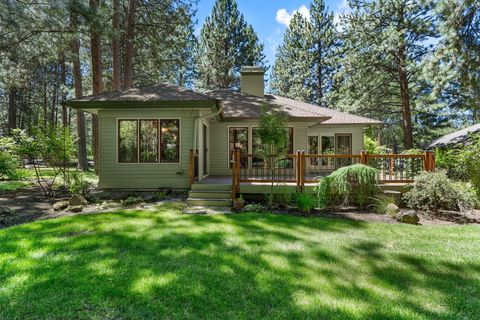 Tiny photo for 60730 Breckenridge Street, Bend, OR 97702 (MLS # 220219674)
