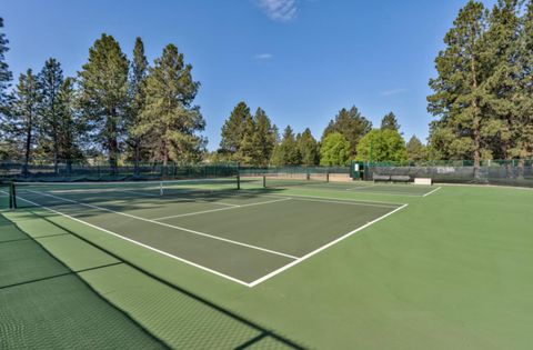 Tiny photo for 60730 Breckenridge Street, Bend, OR 97702 (MLS # 220219674)