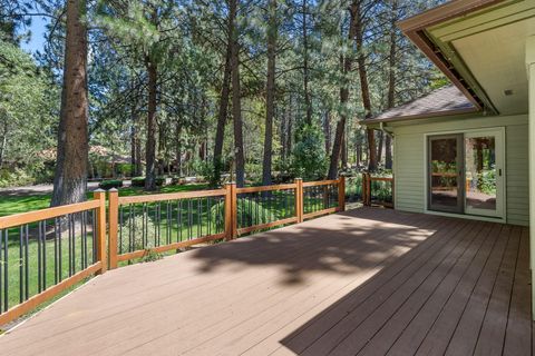 Tiny photo for 60730 Breckenridge Street, Bend, OR 97702 (MLS # 220219674)