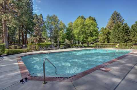 Tiny photo for 60730 Breckenridge Street, Bend, OR 97702 (MLS # 220219674)