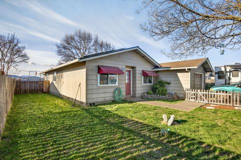 Tiny photo for 8207 Division Road, White City, OR 97503 (MLS # 220217180)