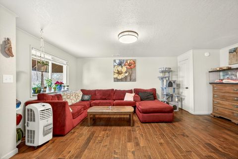 Tiny photo for 8207 Division Road, White City, OR 97503 (MLS # 220217180)