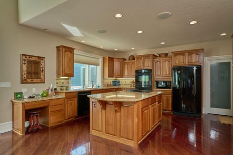 Tiny photo for 1101 Byrtus Place, Brookings, OR 97415 (MLS # 220219943)