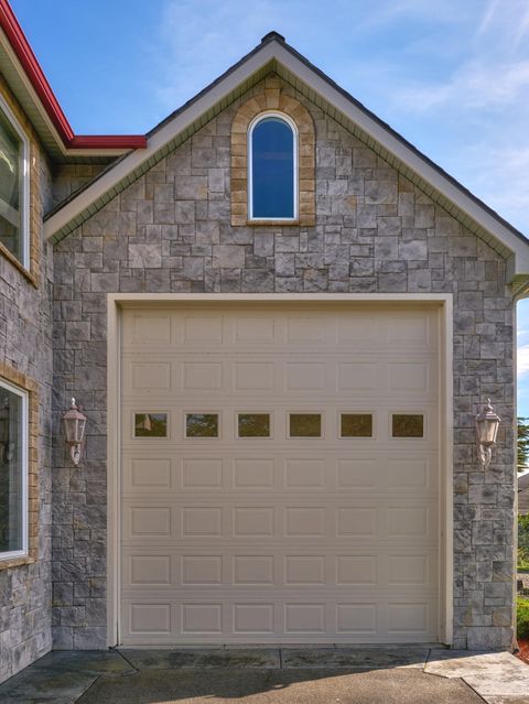 Tiny photo for 1101 Byrtus Place, Brookings, OR 97415 (MLS # 220219943)