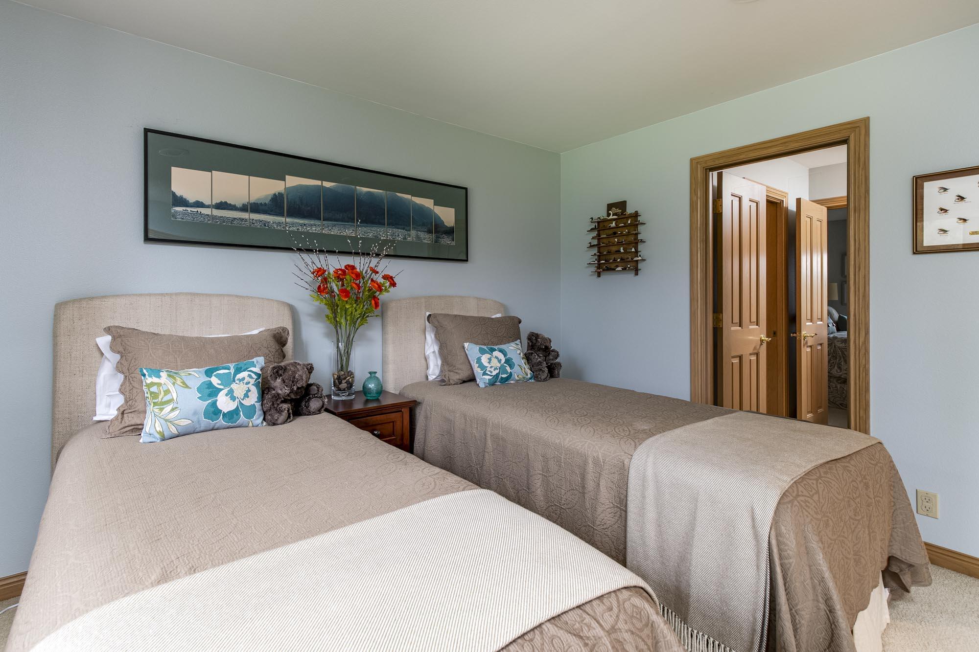 Fairway Point Villag - Residential