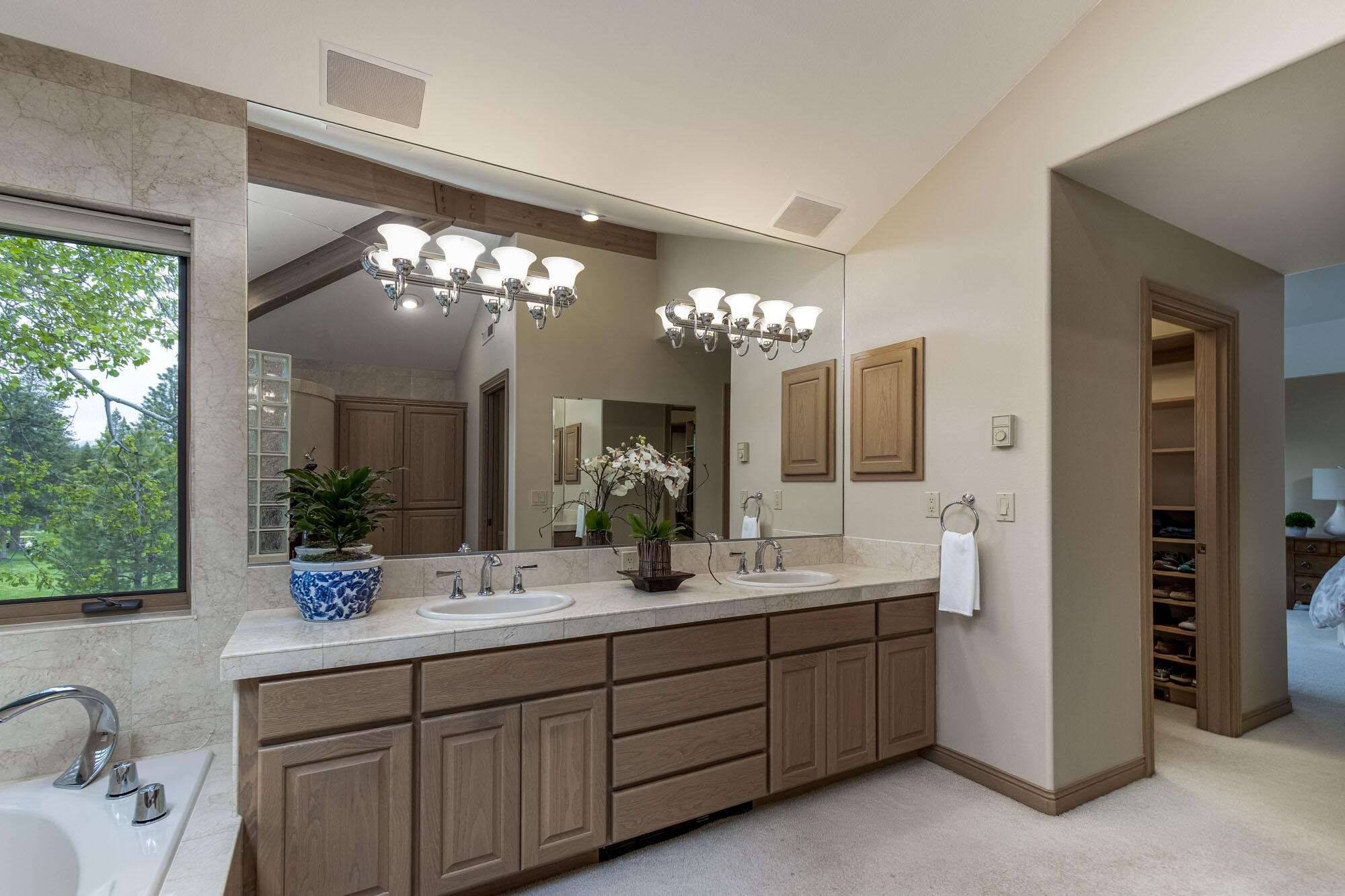 Fairway Point Villag - Residential