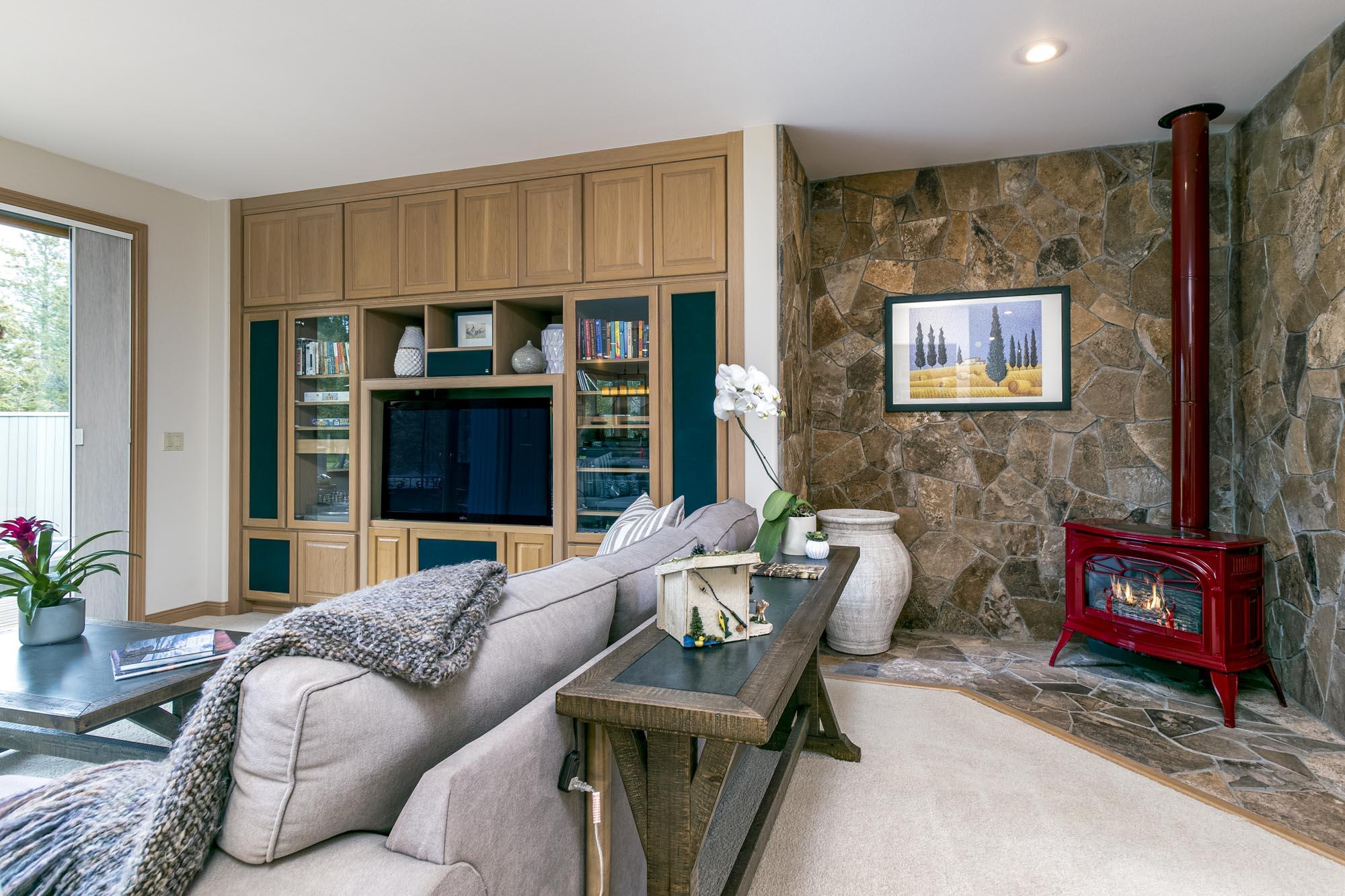 Fairway Point Villag - Residential